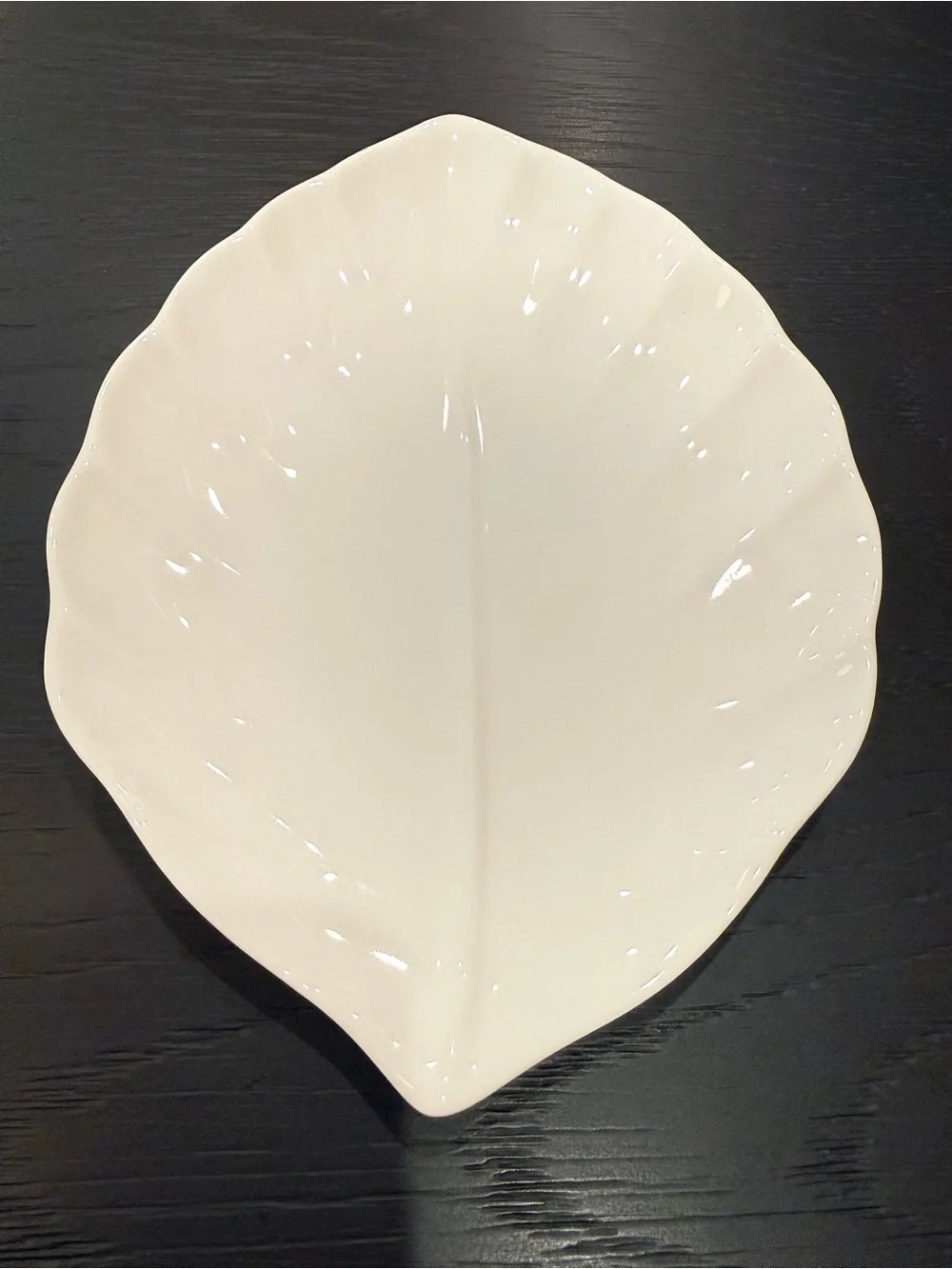 White Porcelain Crate & Barrel Leaf-Shaped Ceramic Serving Plates - Set of 5